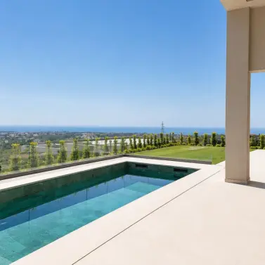 Sale of detached villa in Benahavís