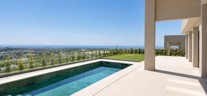 Sale of detached villa in Benahavís 1
