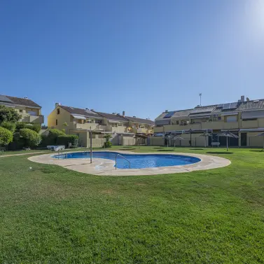 Sale of townhouse in Estepona