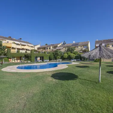 Sale of townhouse in Estepona