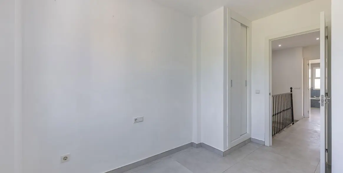 Sale of townhouse in Estepona 5