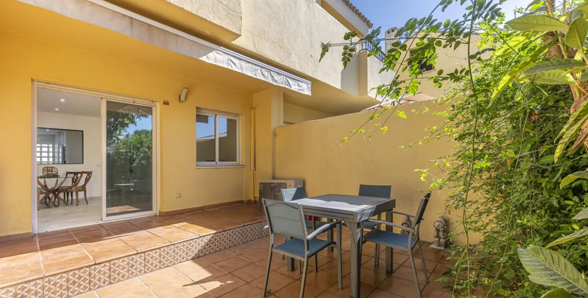 Sale of townhouse in Estepona 26