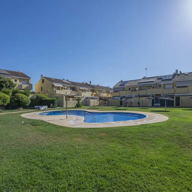 Продажа таунхауса в Estepona