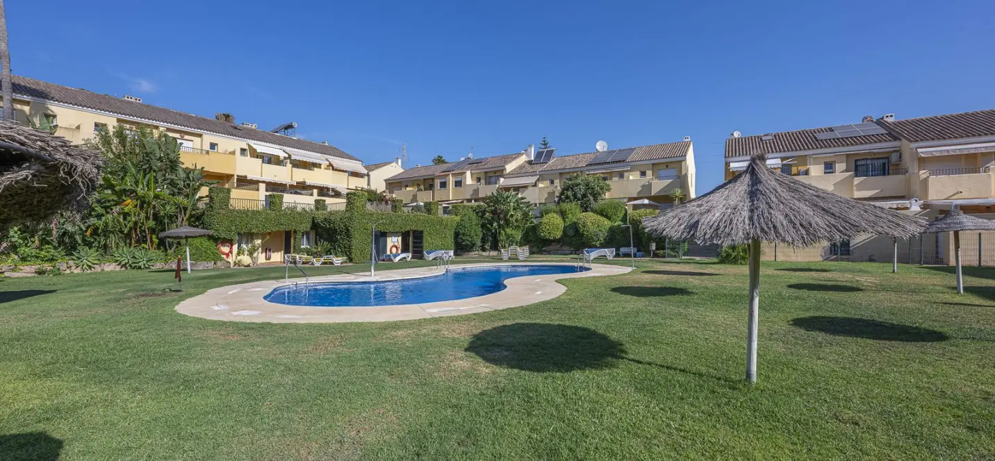 Продажа таунхауса в Estepona 2