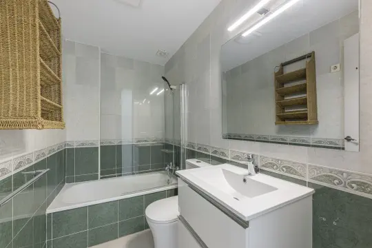 Image 9 thumb