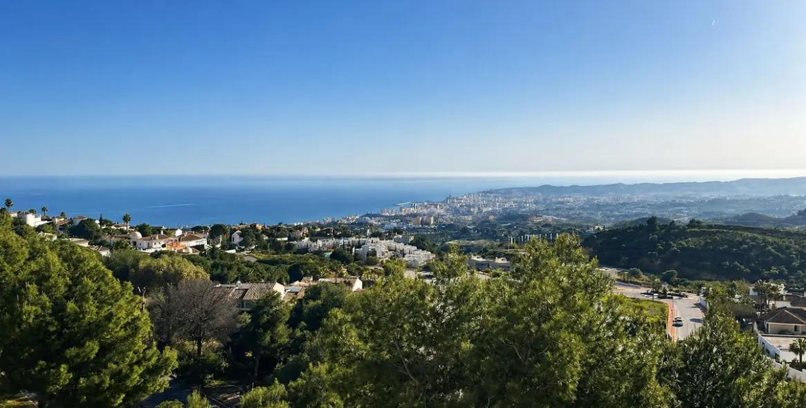 Продажа дома на две семьи в Mijas 2