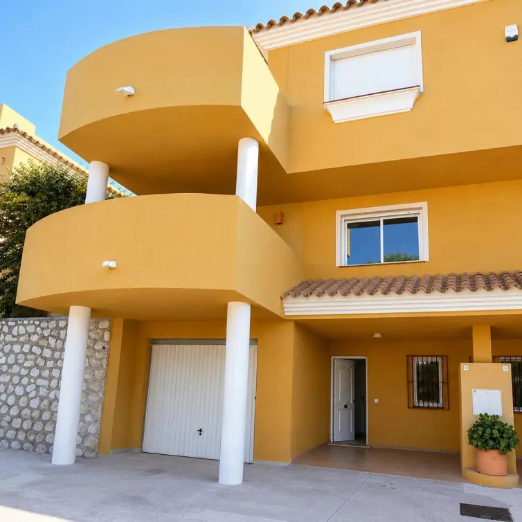 Продажа дома на две семьи в Mijas