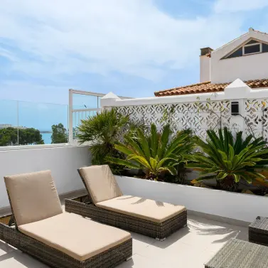 Venta de apartamento en planta media en Estepona