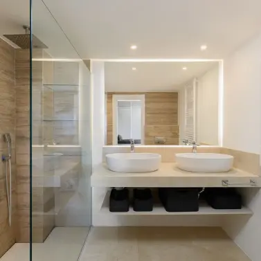 Venta de apartamento en planta media en Estepona