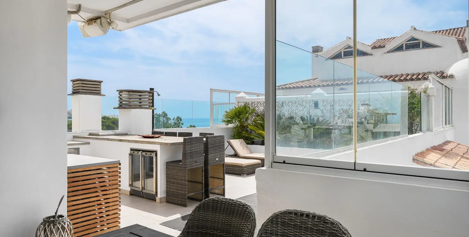 Продажа апартаментов на среднем этаже в Estepona 2