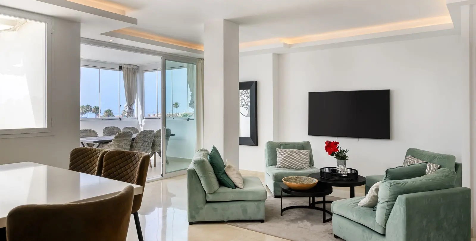 Продажа апартаментов на среднем этаже в Estepona 19
