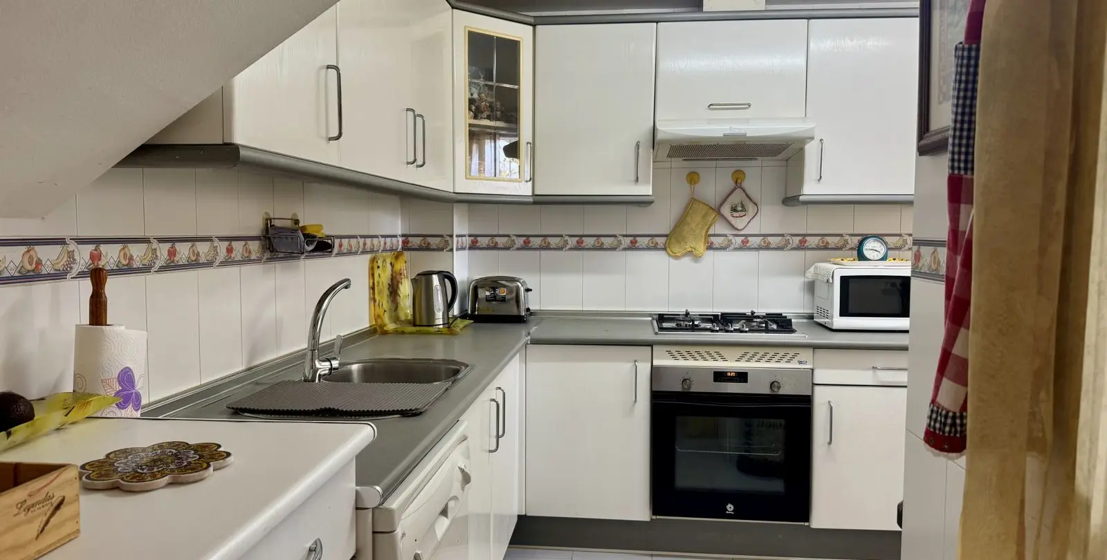 Sale of penthouse duplex in Guadalmina Baja 10
