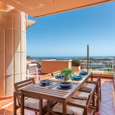 Venta de apartamento en planta media en Nueva Andalucía
