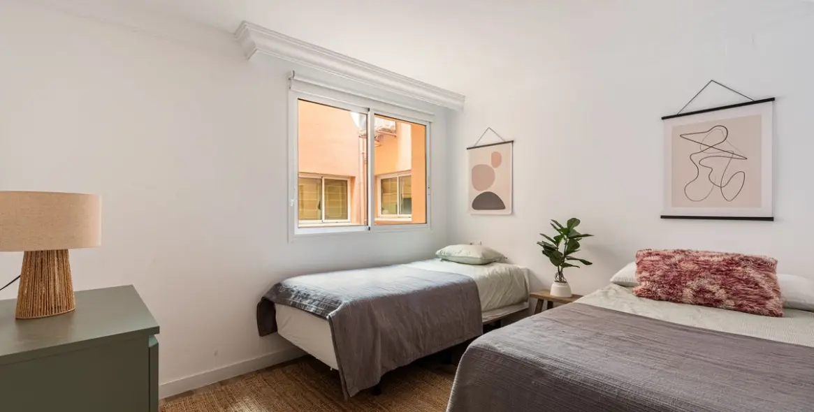 Venta de apartamento en planta media en Nueva Andalucía 19