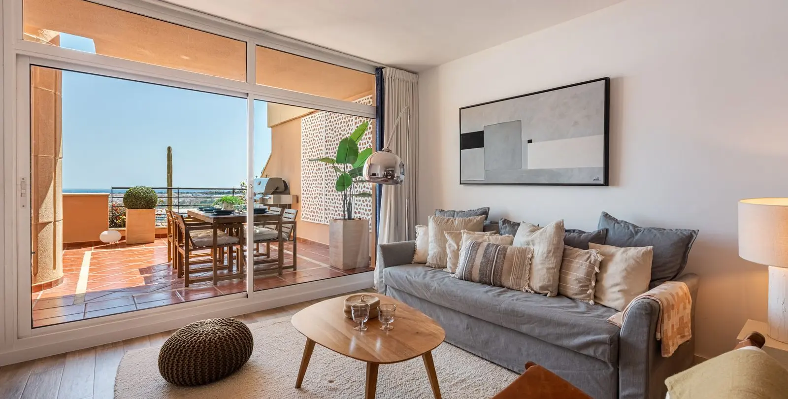 Продажа апартаментов на среднем этаже в Nueva Andalucía 8