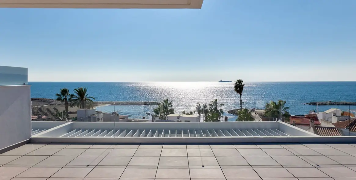 Venta de ático dúplex en Pedregalejo 1