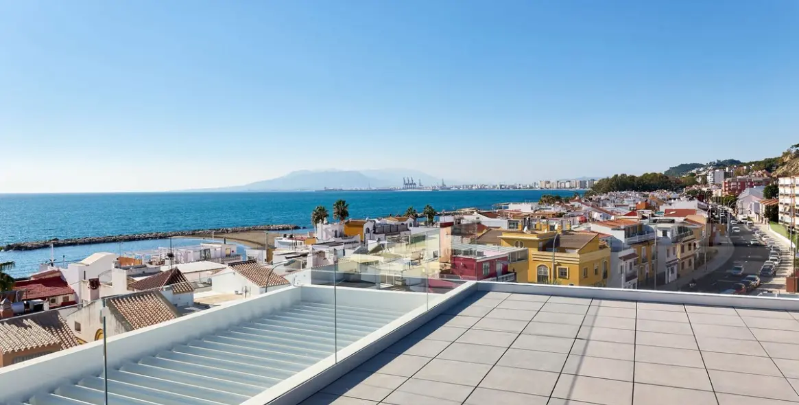 Venta de ático dúplex en Pedregalejo 2
