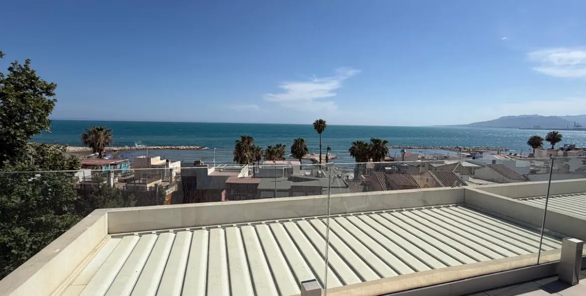 Venta de ático dúplex en Pedregalejo 3