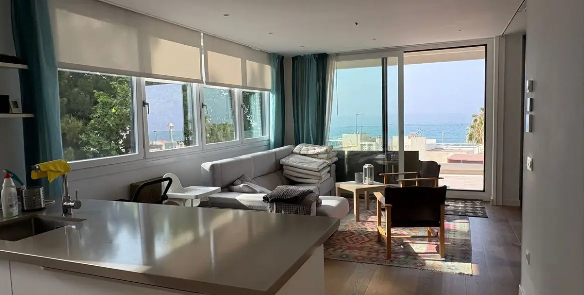 Venta de ático dúplex en Pedregalejo 25