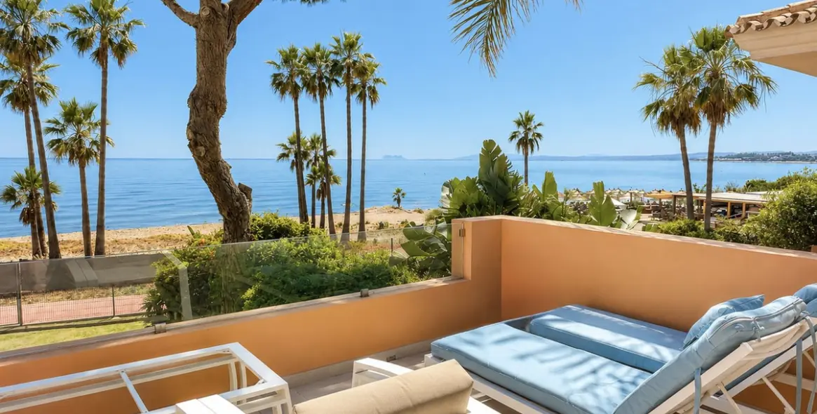 Venta de casa pareada en New Golden Mile 2
