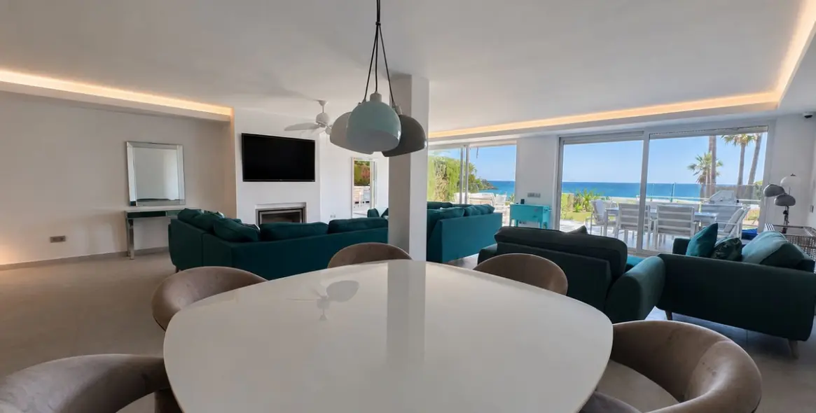 Venta de casa pareada en New Golden Mile 9