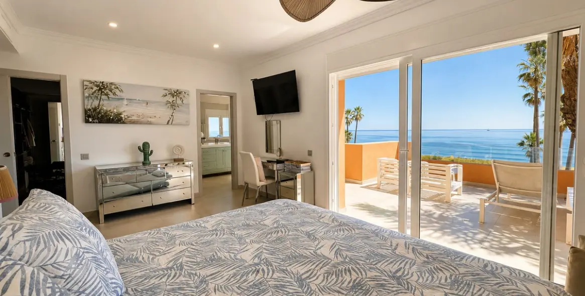 Venta de casa pareada en New Golden Mile 10