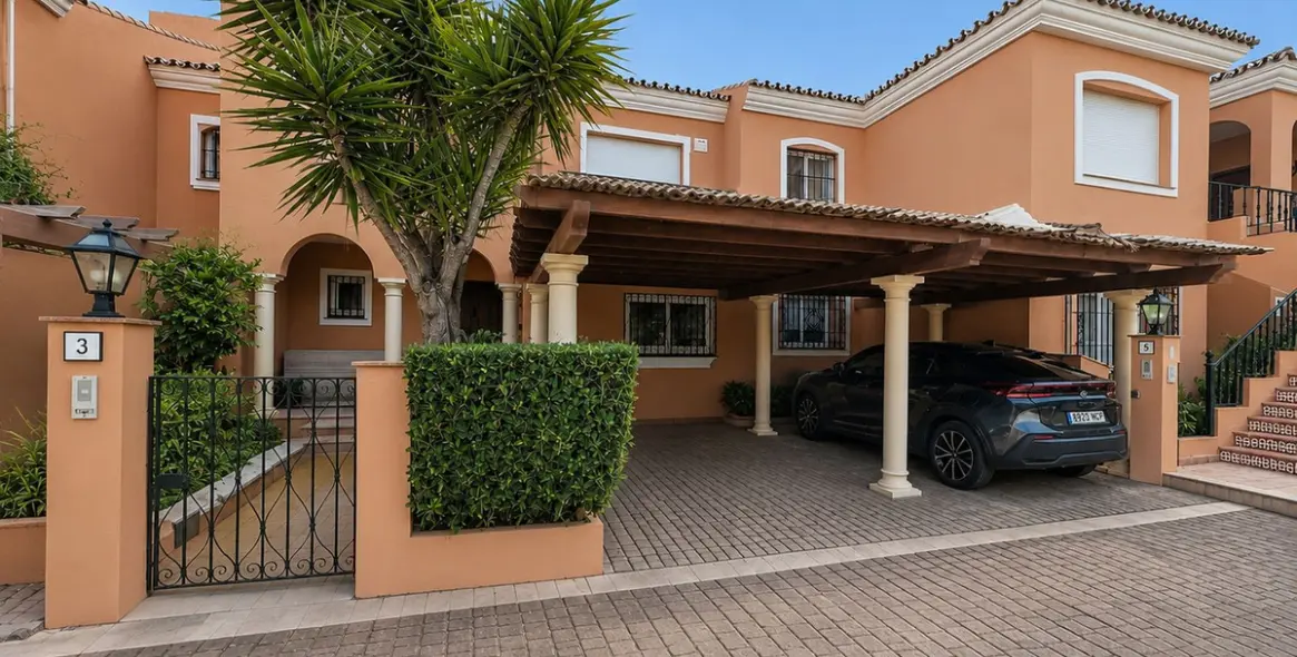 Venta de casa pareada en New Golden Mile 22