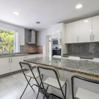 Venta de casa pareada en Los Monteros