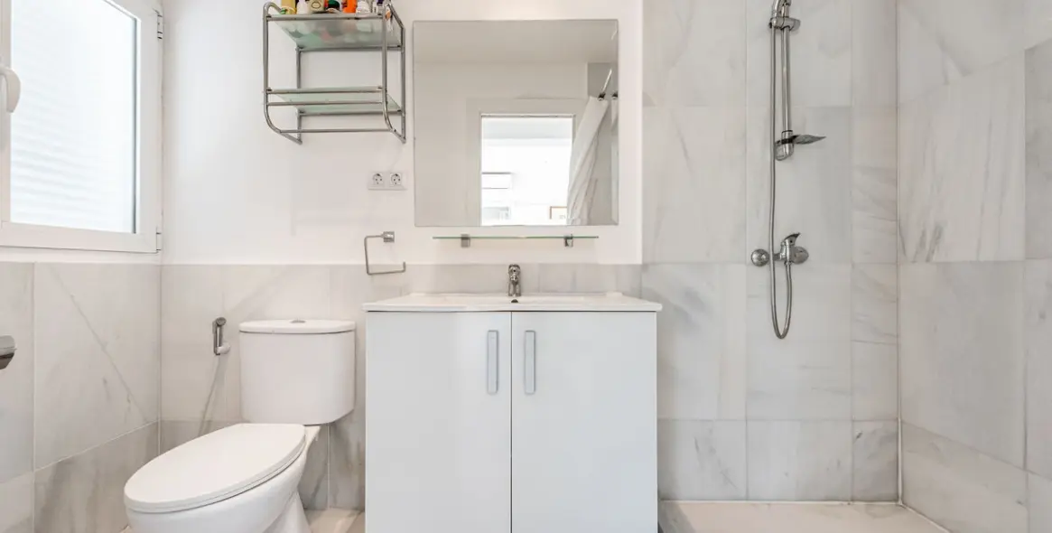 Venta de casa pareada en Los Monteros 19