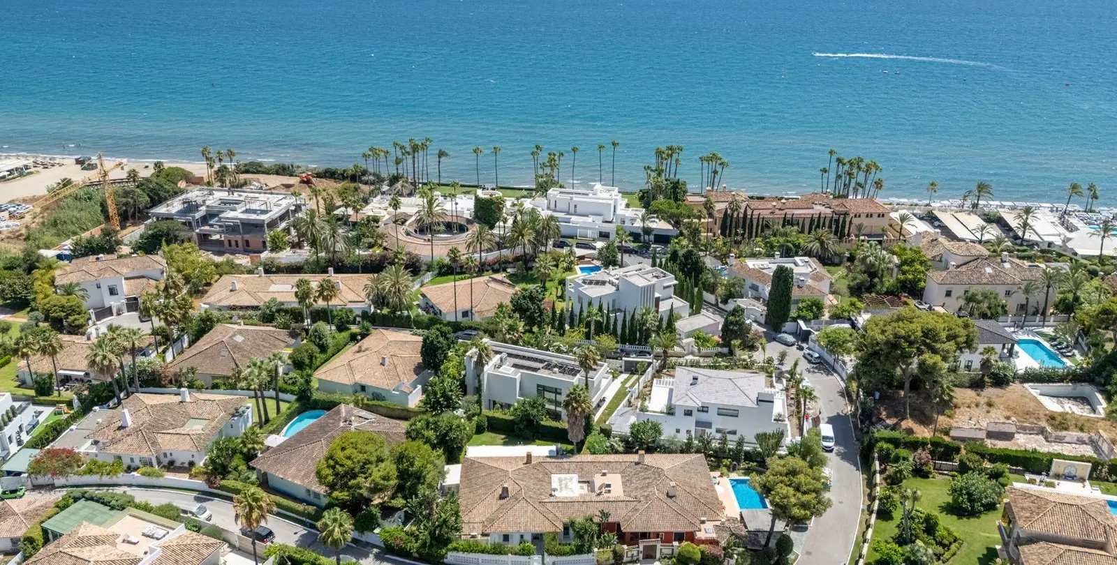 Sale of semi-detached house in Los Monteros 1