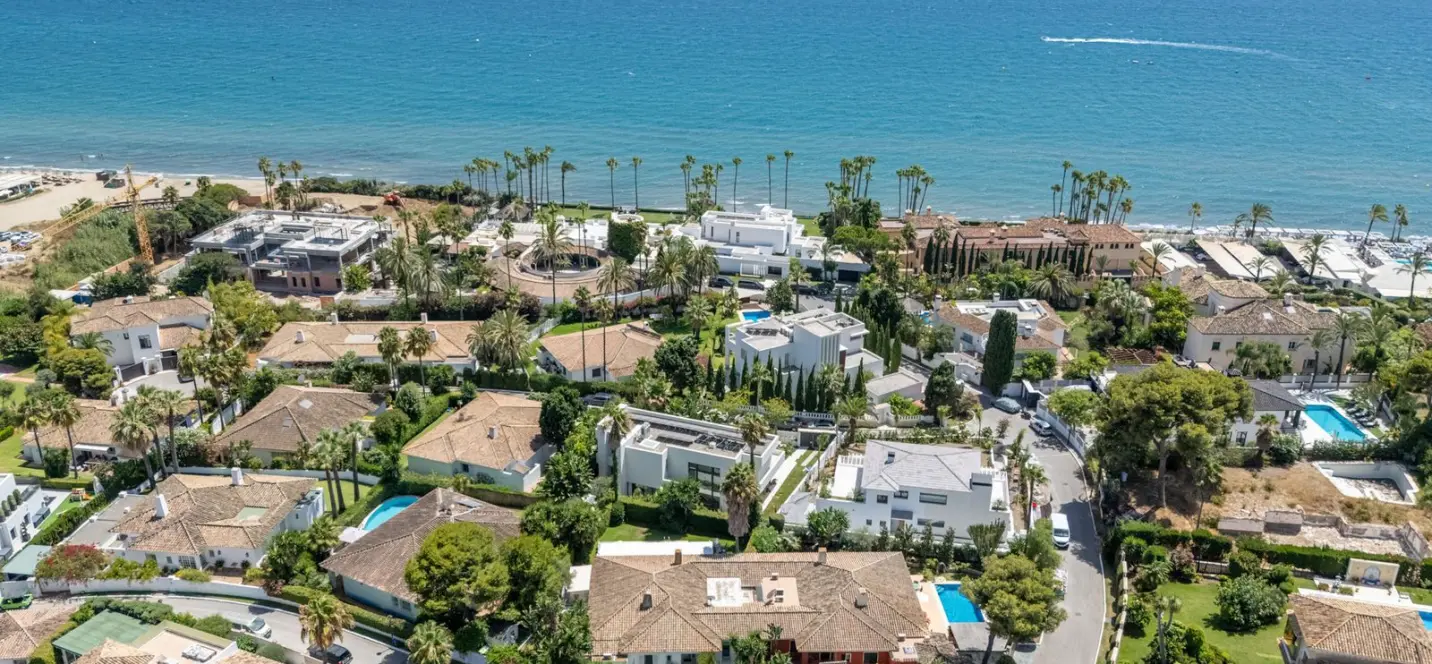 Sale of semi-detached house in Los Monteros 0