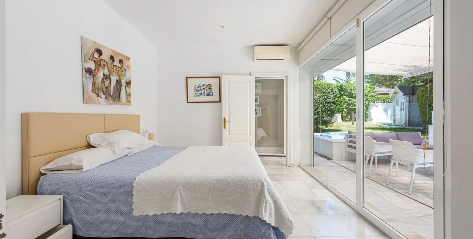 Sale of semi-detached house in Los Monteros 12
