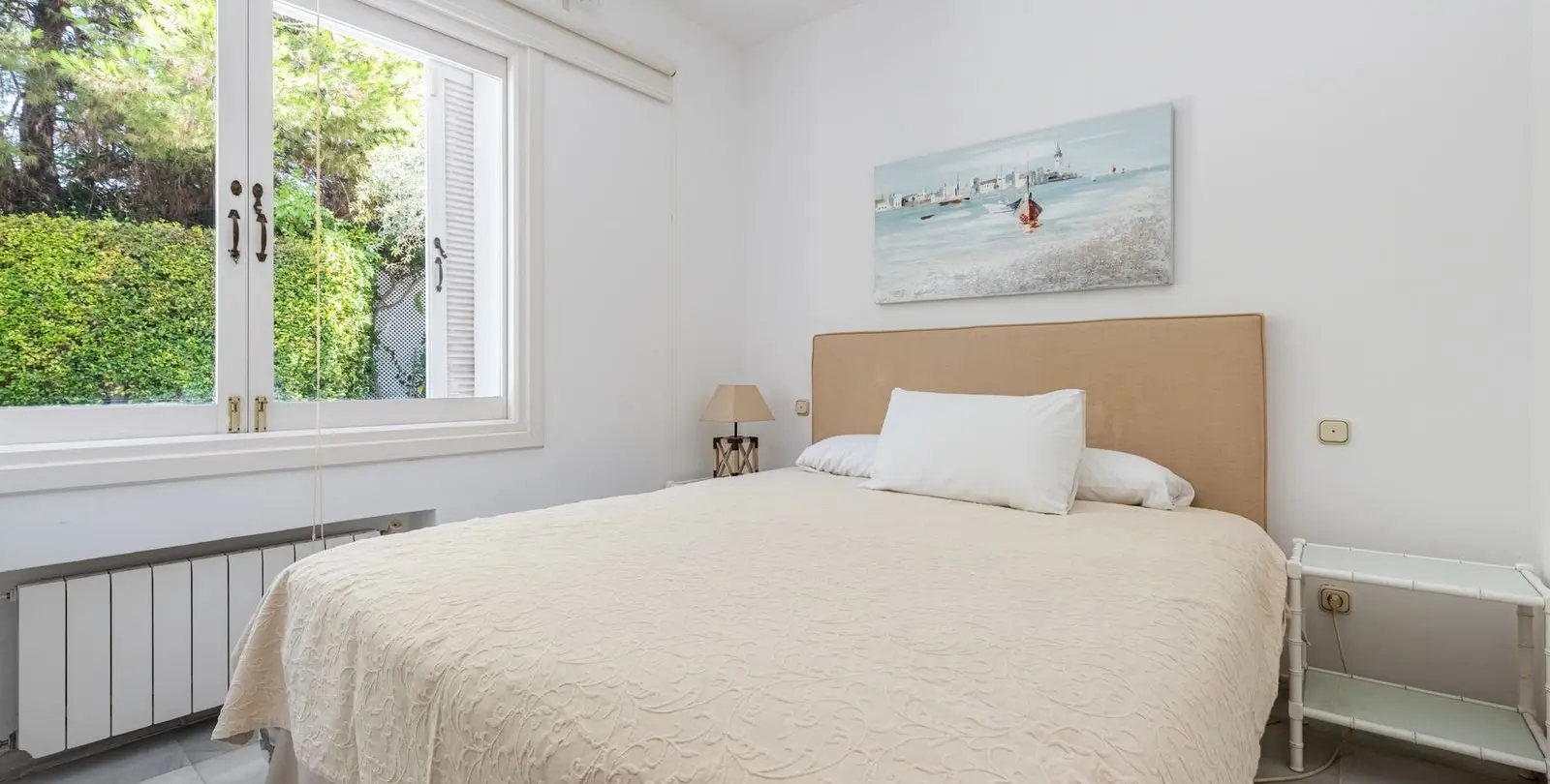 Sale of semi-detached house in Los Monteros 14