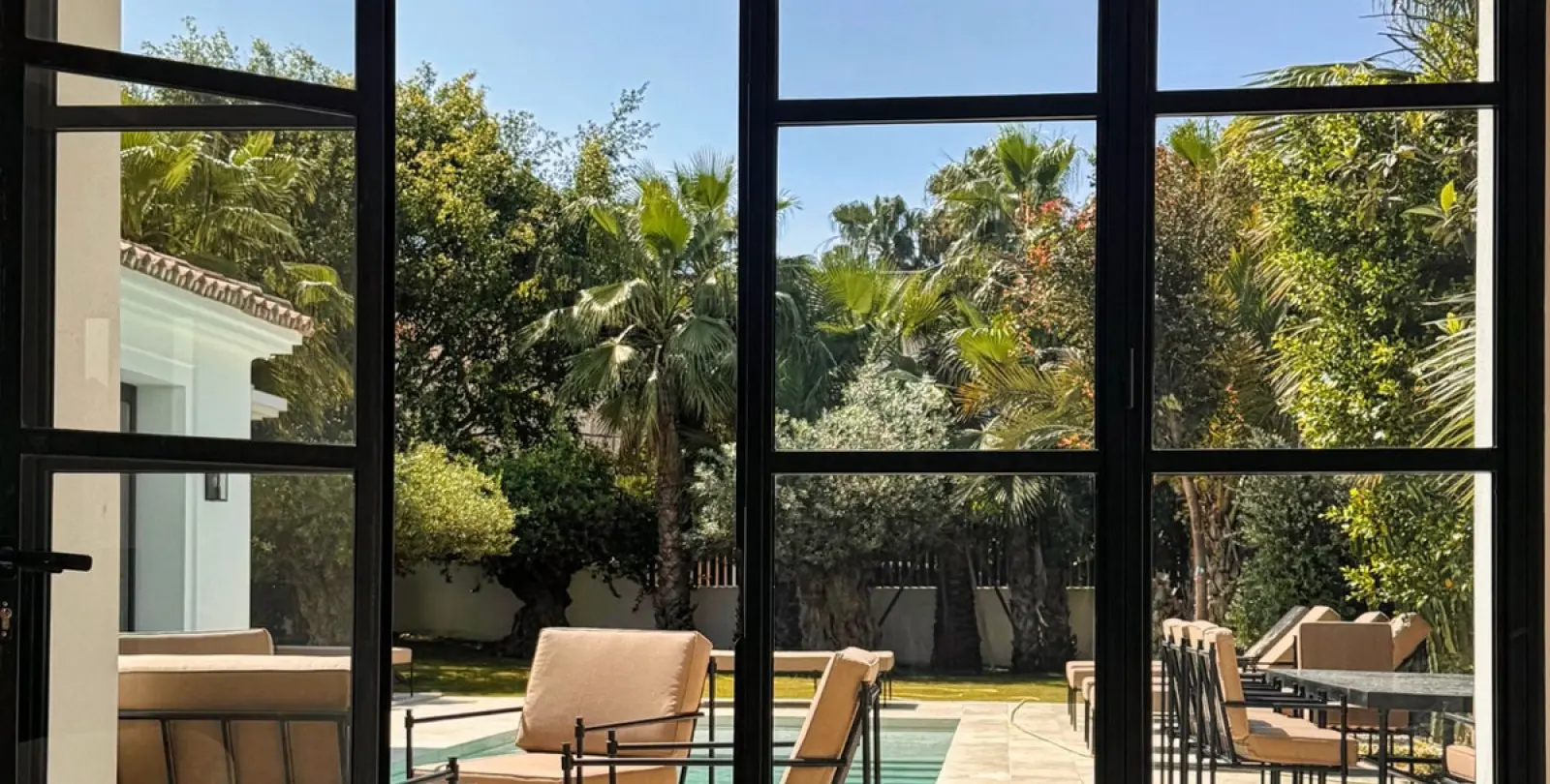 Short-term rent of detached villa in Aloha 12