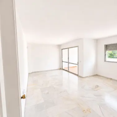 Продажа апартаментов на среднем этаже в Fuengirola