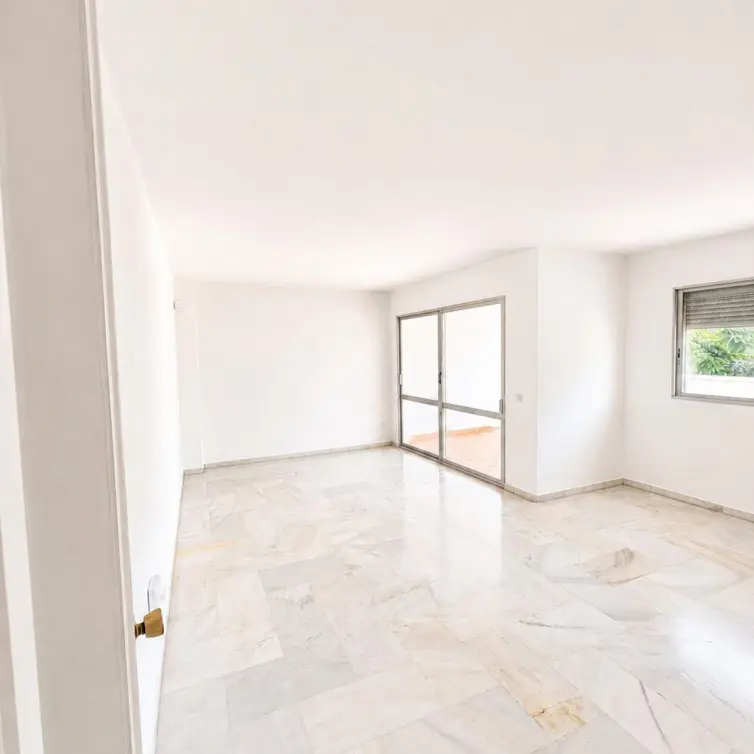 Venta de apartamento en planta media en Fuengirola