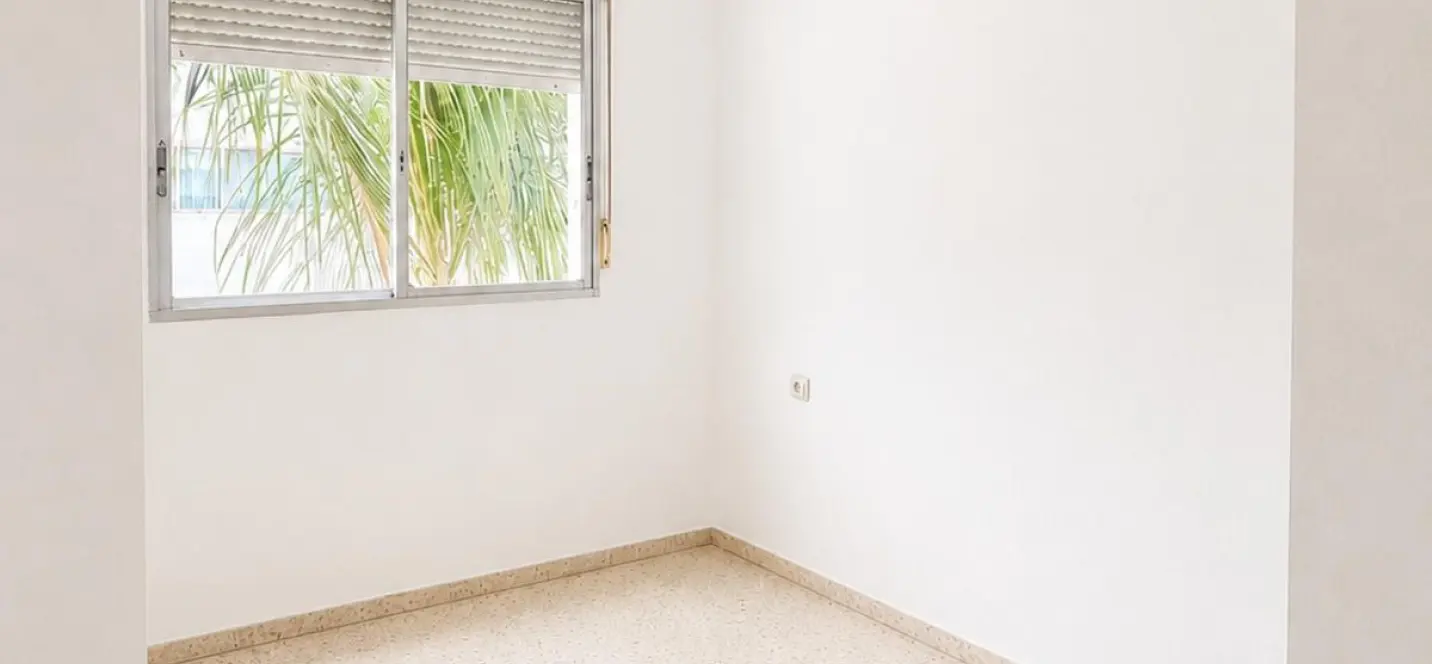 Venta de apartamento en planta media en Fuengirola 4