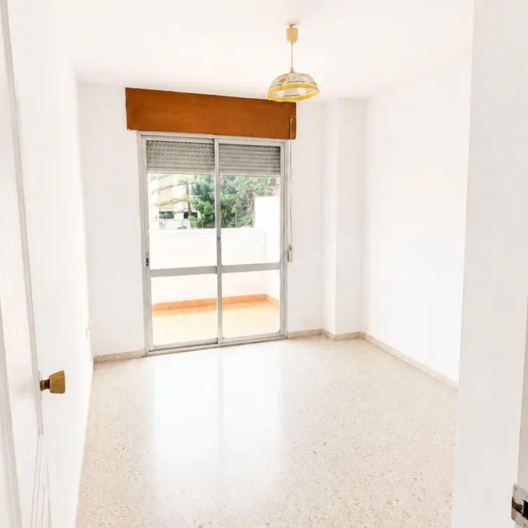 Venta de apartamento en planta media en Fuengirola