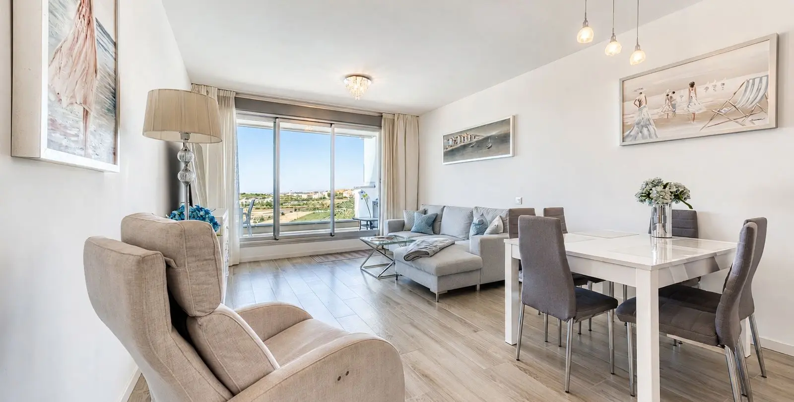 Продажа апартаментов на среднем этаже в Estepona 10