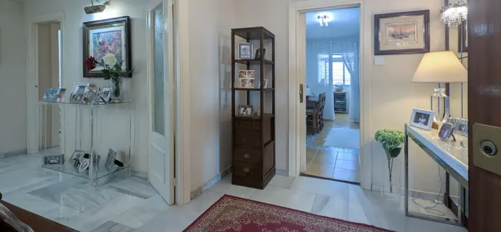 Venta de apartamento en planta media en Fuengirola 1