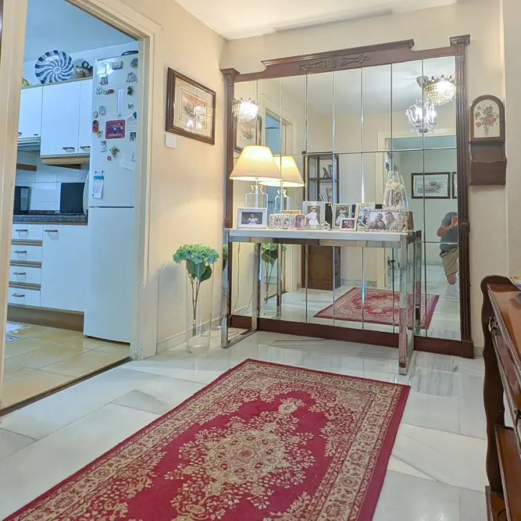Venta de apartamento en planta media en Fuengirola