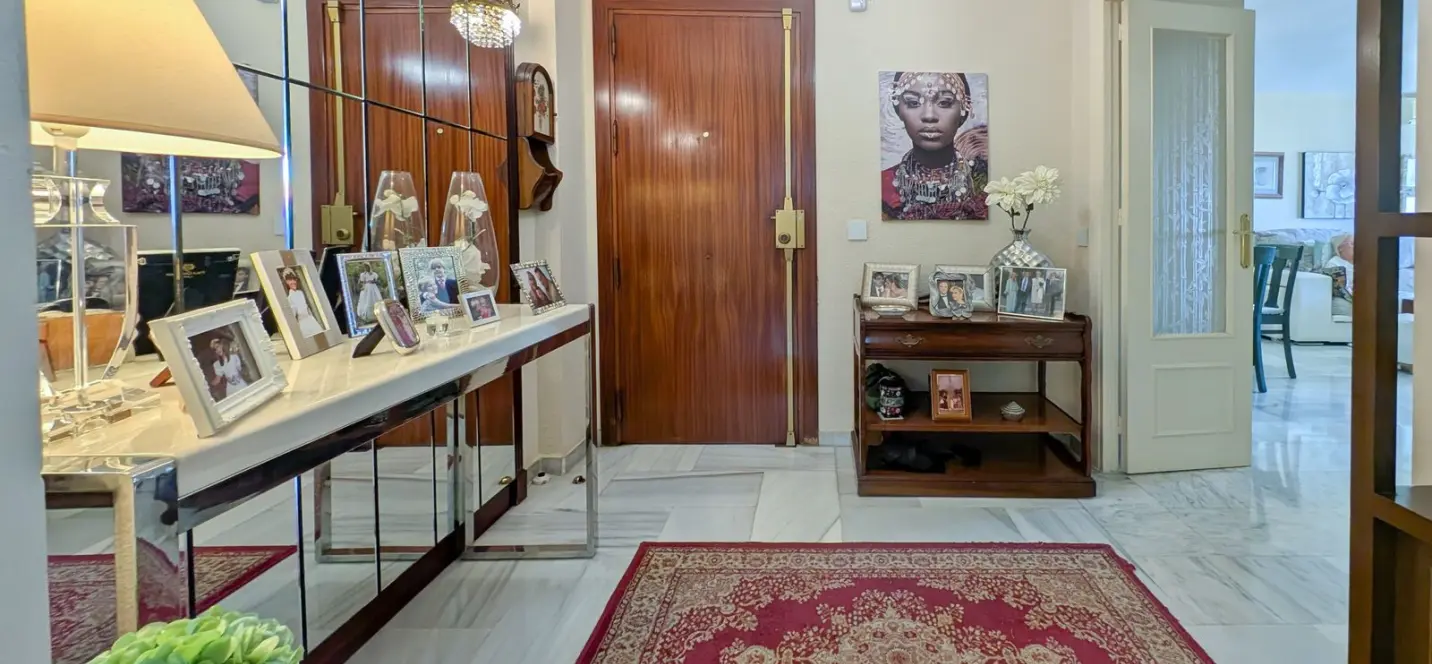 Venta de apartamento en planta media en Fuengirola 3
