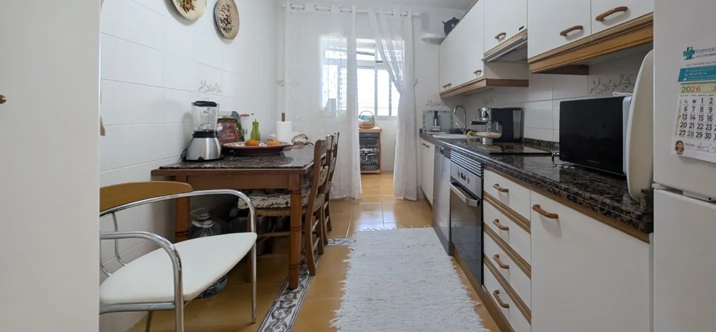 Venta de apartamento en planta media en Fuengirola 4