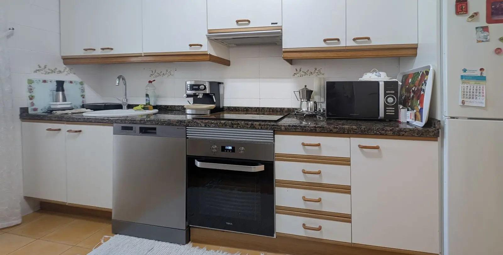 Sale of middle floor apartment in Fuengirola 6