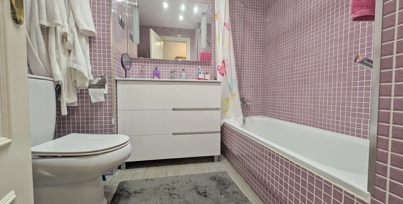 Sale of middle floor apartment in Fuengirola 18