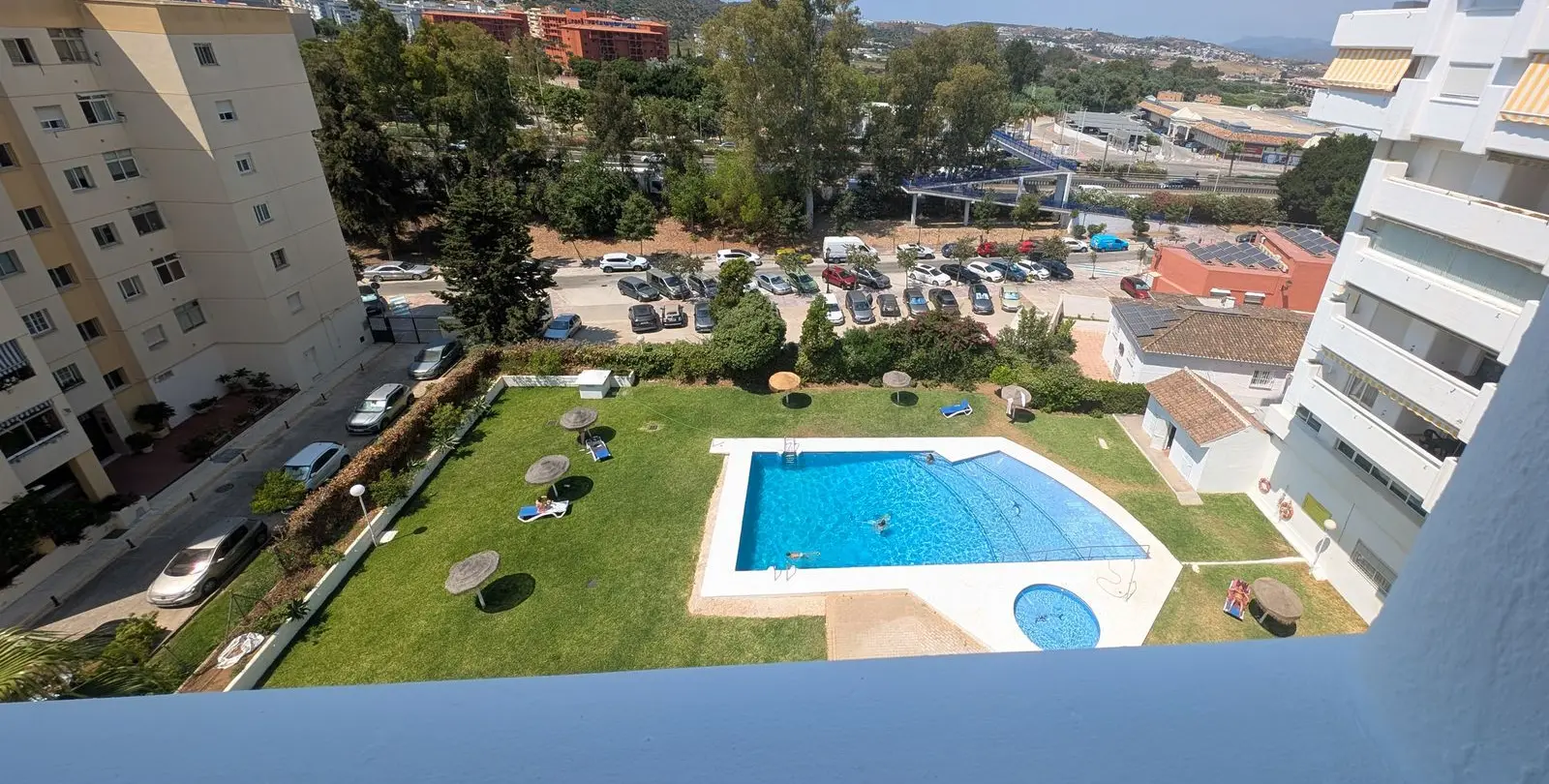 Sale of middle floor apartment in Fuengirola 20