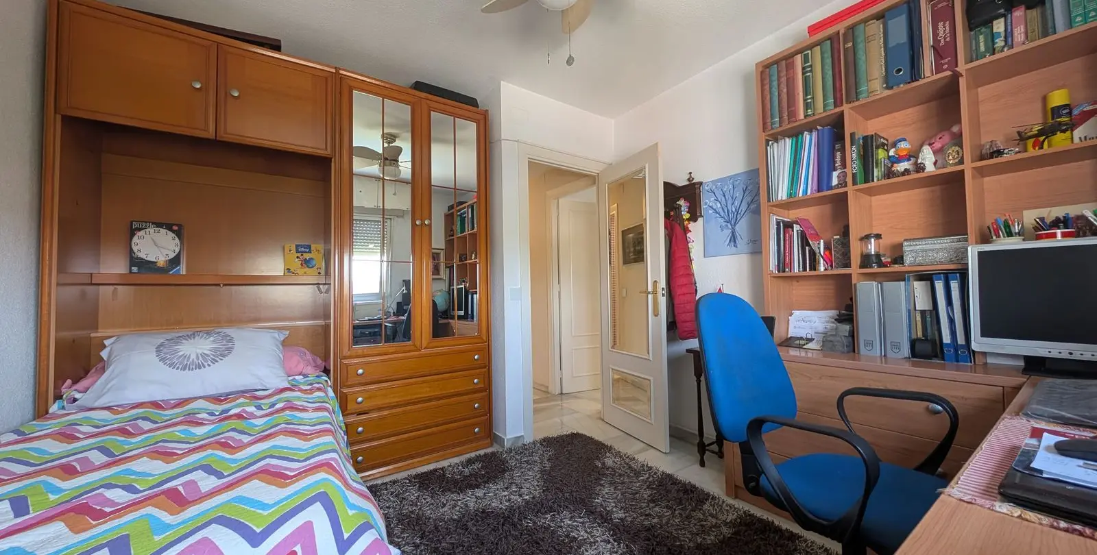 Sale of middle floor apartment in Fuengirola 21