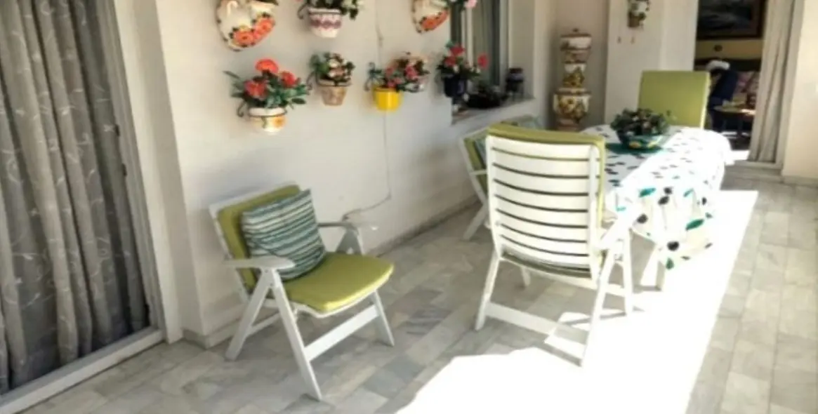 Продажа апартаментов на среднем этаже в Estepona 7