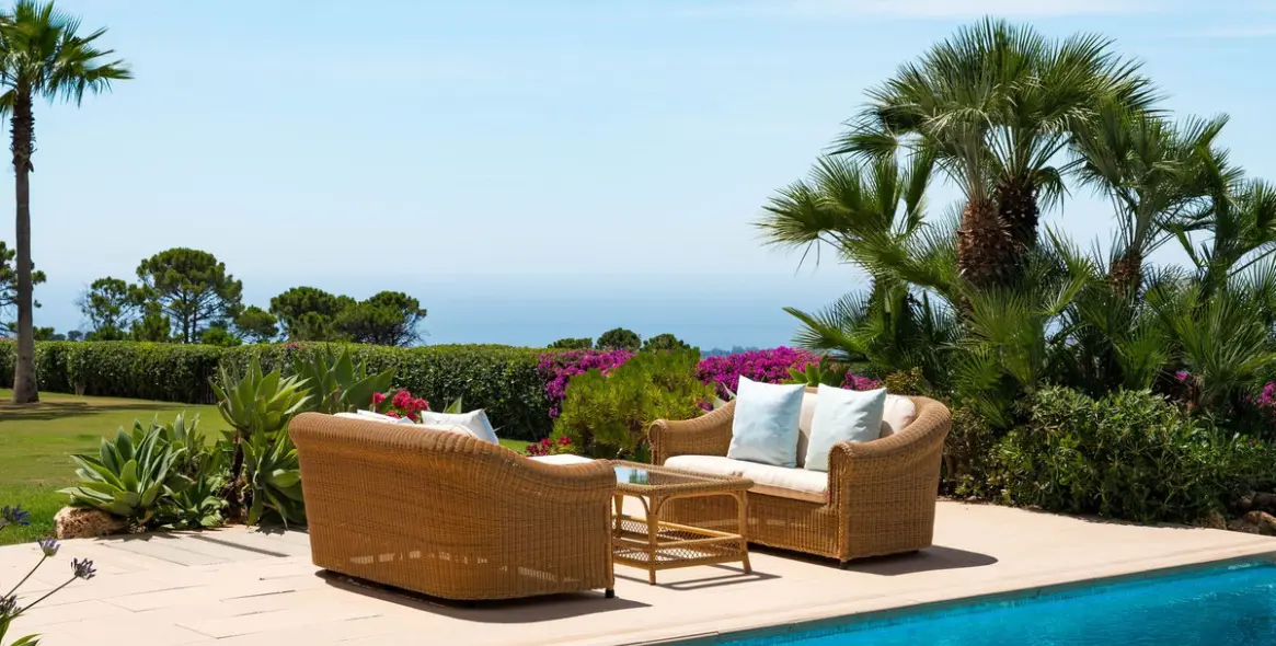 Sale of detached villa in Estepona 14
