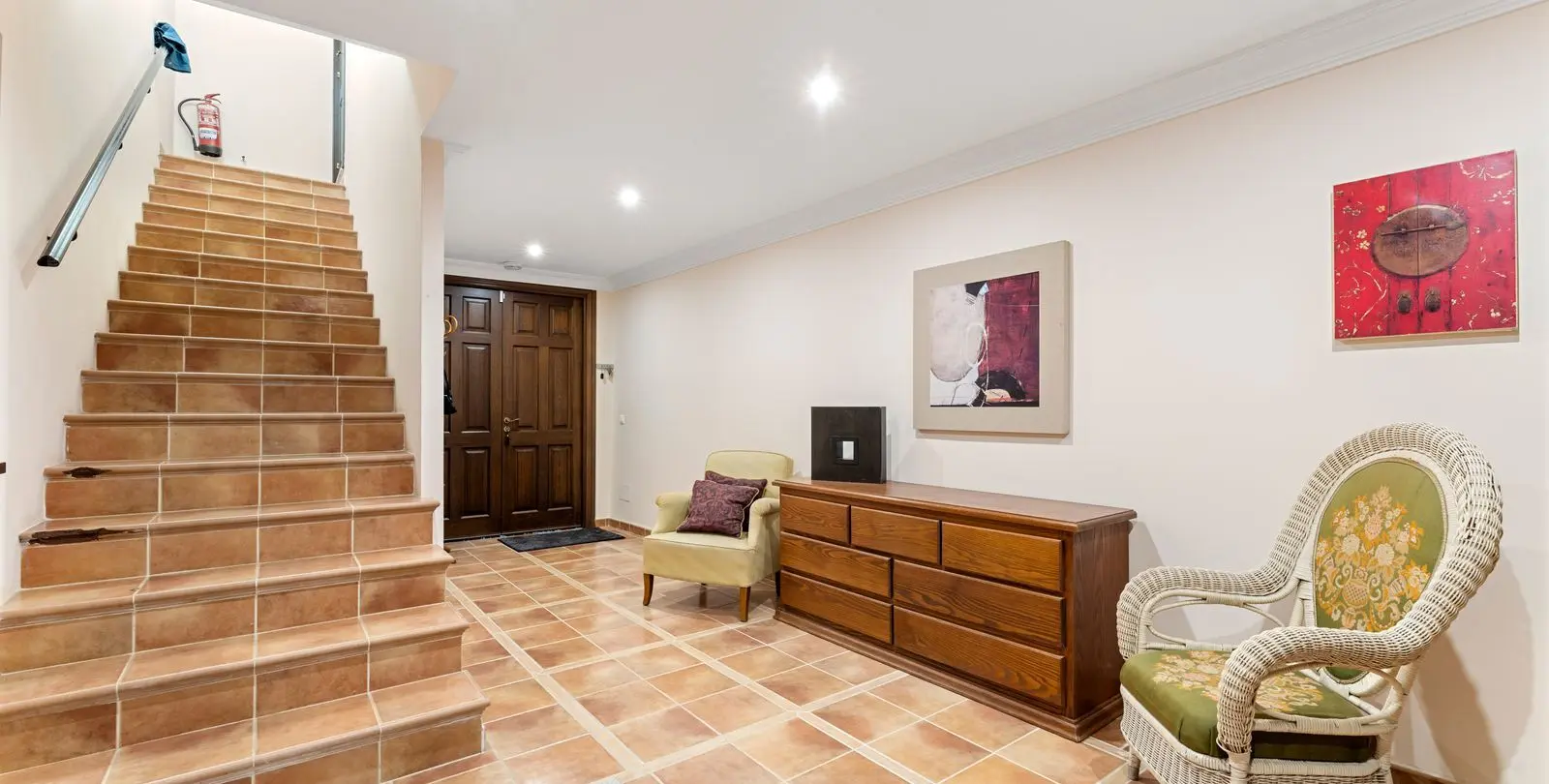 Sale of detached villa in Estepona 49